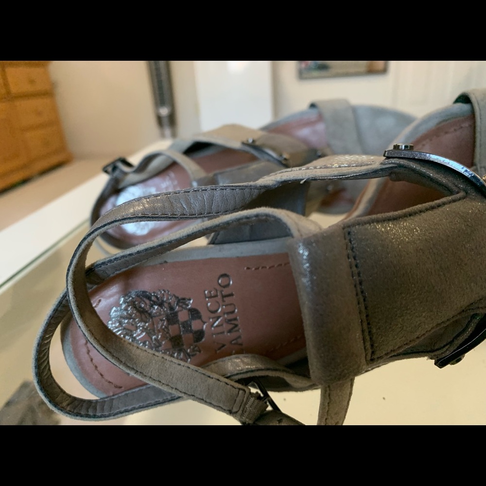 Shoe